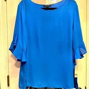 BNWT Zac & Rachel women’s blouse with ruffled sleeves
